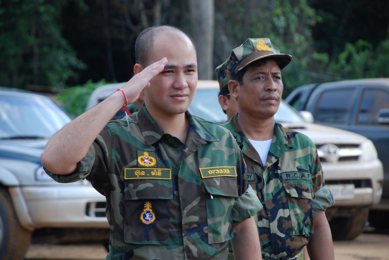 ឯកឧត្តម ហ៊ុន ម៉ានី ពីមុនក៏ជាកងទ័ពម្នាក់តែត្រូវផ្ទេរមកជាស៊ីវិលឈរឈ្មោះ​ជាតំណាងរាស្រ្ដខេត្តកំពង់ស្ពឺ