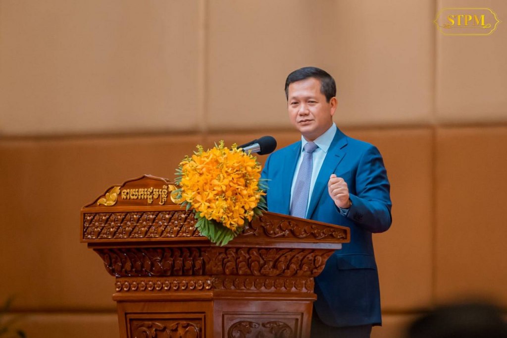 សម្តេចធិបតី ហ៊ុន ម៉ាណែត បញ្ជាឱ្យស្រាវជ្រាវរកឱ្យឃើញមុខសញ្ញាពាក់ព័ន្ធទាំងអស់លួចនាំប្រេងខុសច្បាប់ពីថៃចូលមកលក់នៅកម្ពុជា